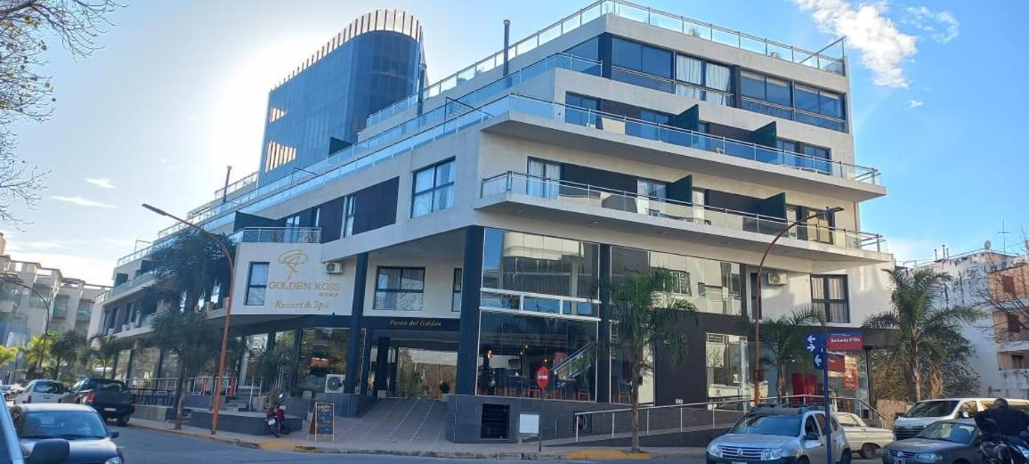Golden Ross Hotel Villa Carlos Paz Exterior photo