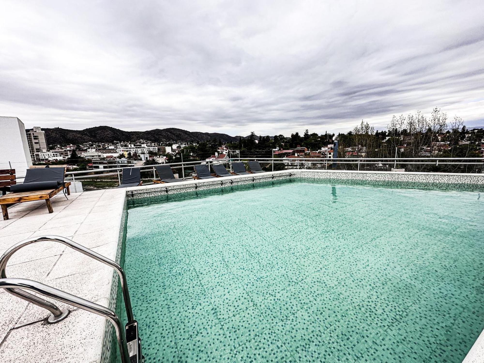 Golden Ross Hotel Villa Carlos Paz Exterior photo