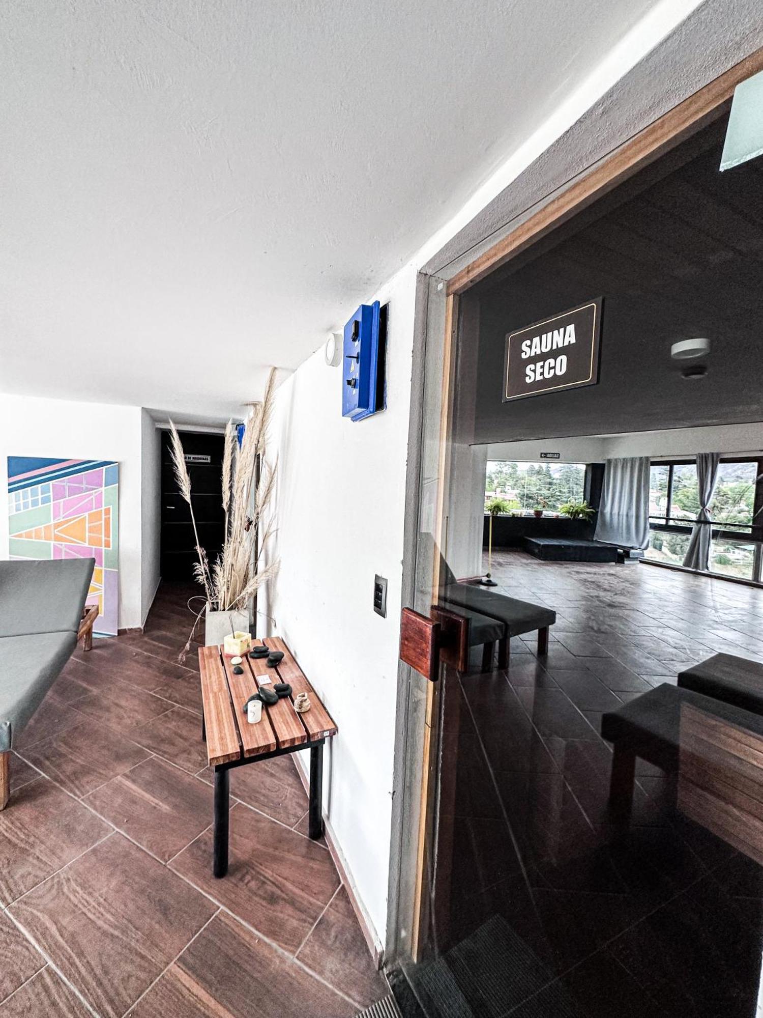 Golden Ross Hotel Villa Carlos Paz Exterior photo
