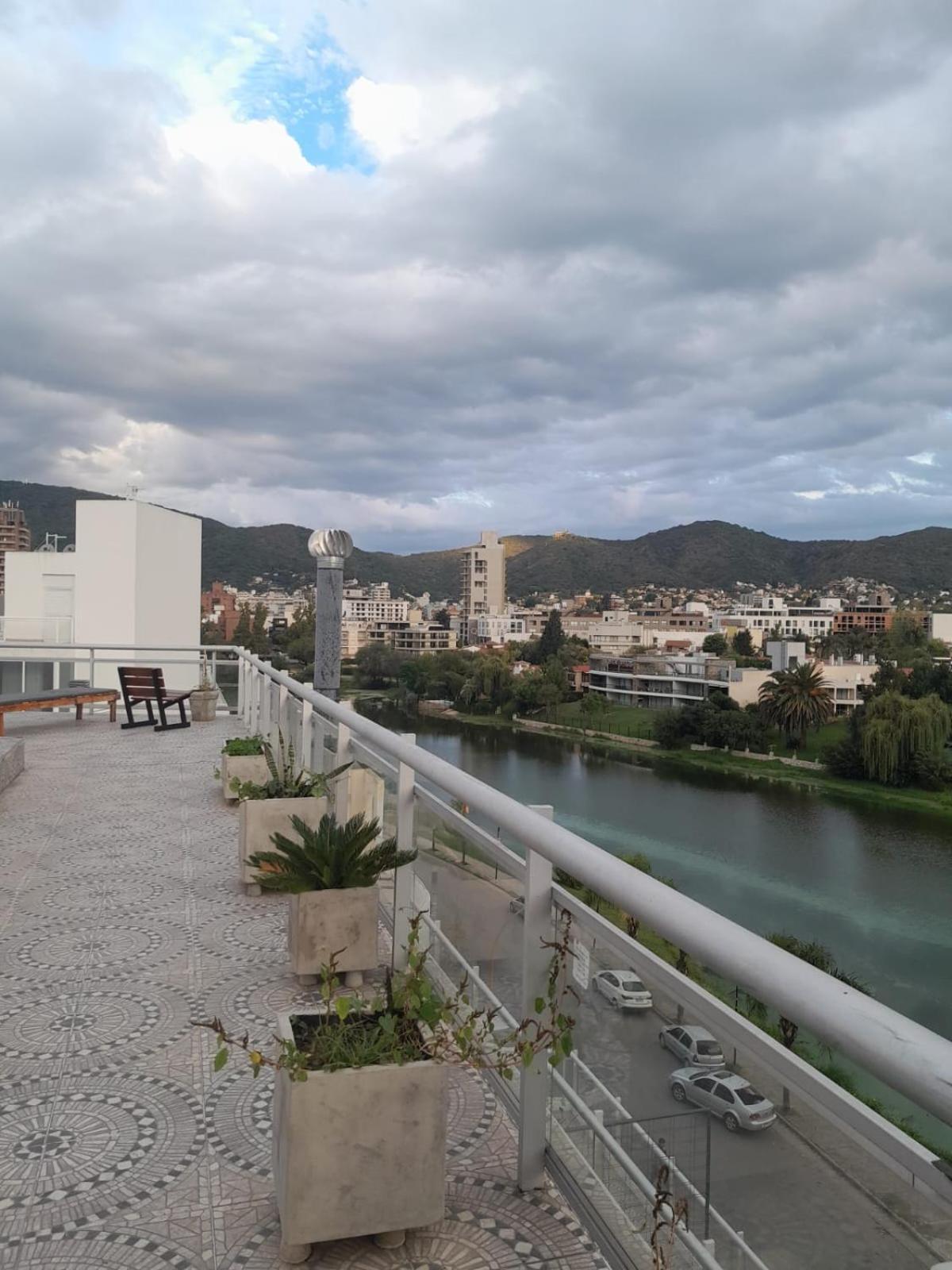 Golden Ross Hotel Villa Carlos Paz Exterior photo